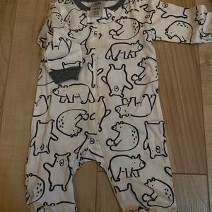 Newborn zip up onesie * bundle 6 for $20 *